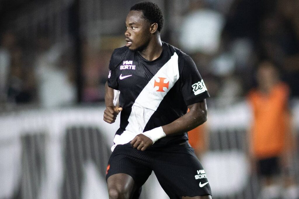 andres-gomez-e-vetado-no-aquecimento-e-esta-fora-de-bahia-x-vasco